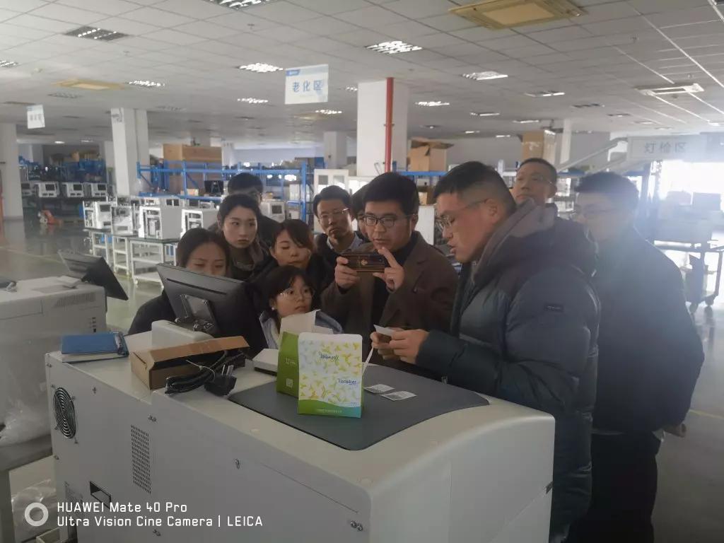 细胞因子培训现场操作图片.jpg